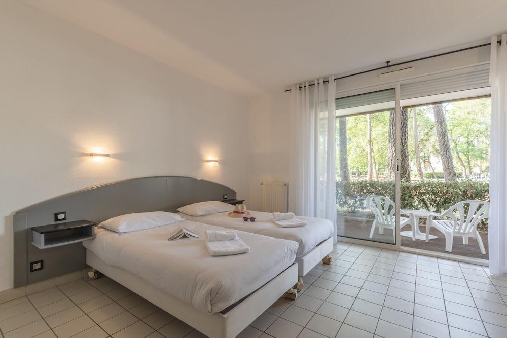Hotel Azureva Ronce Les Bains Zewnętrze zdjęcie