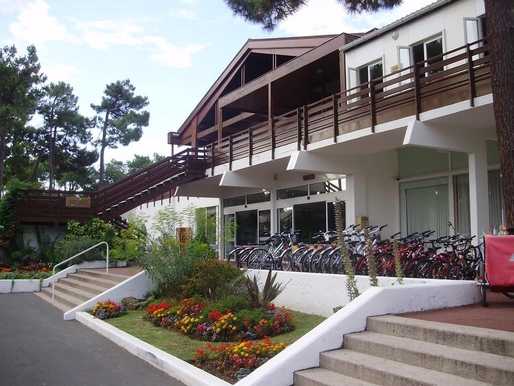 Hotel Azureva Ronce Les Bains Zewnętrze zdjęcie