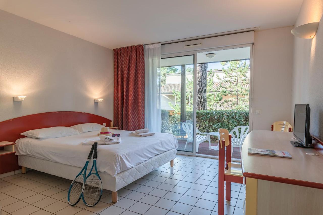 Hotel Azureva Ronce Les Bains Zewnętrze zdjęcie